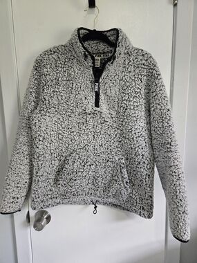PINK Victoria's Secret Black Trim Gray Sherpa Half-Zip Pullover